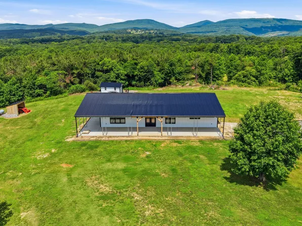 850 Tower Rd, Grandview, TN 37337