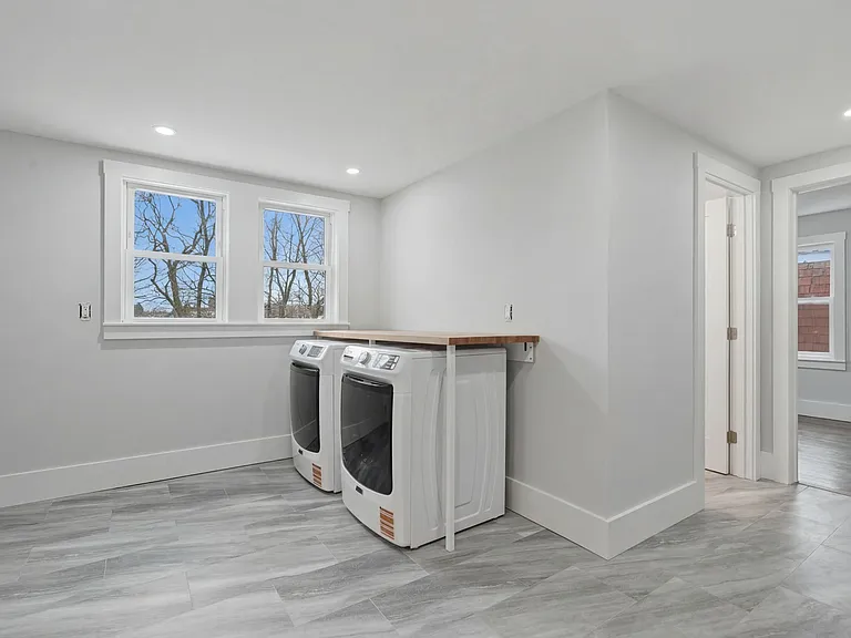 18 Ronan St #2 — Photo 25