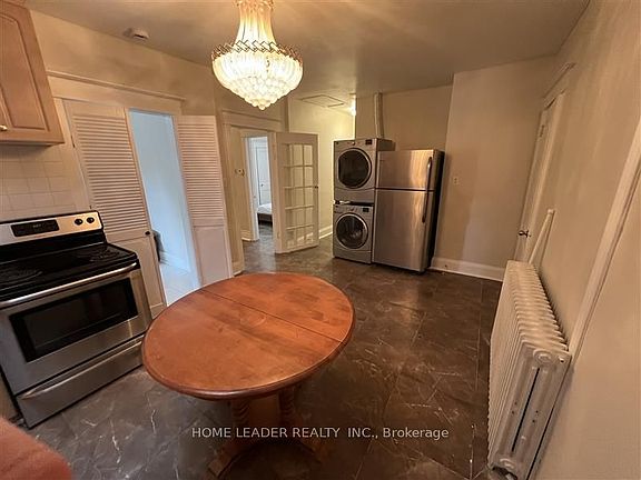 4th image of 23 Franklin Ave