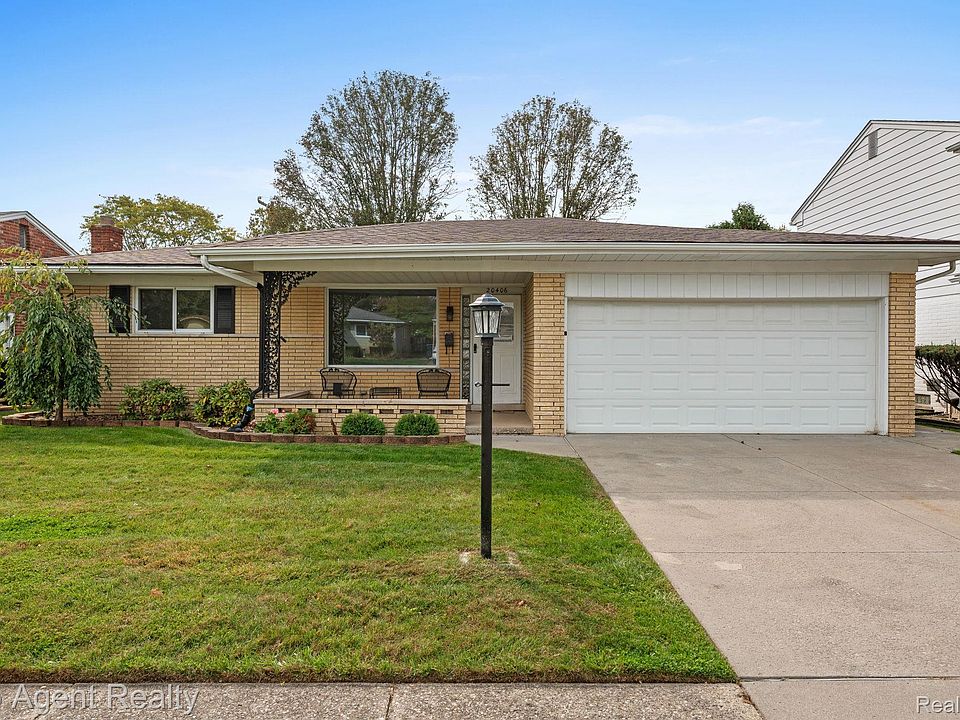 1st image of 20406 Mauer St