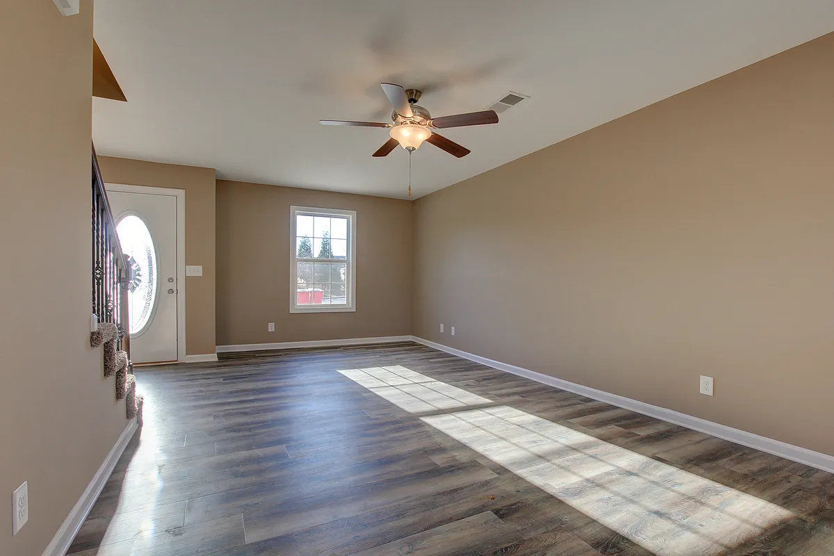 Building Photo - 985 Big Sky Drive