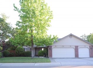 4484 Crimsonwood Dr, Redding, CA 96001