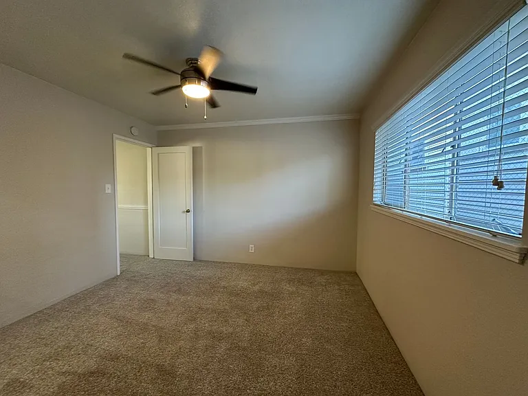 2508 L Street Classic Midtown Living — Photo 39