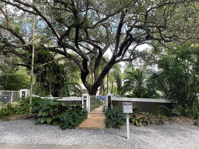 6755 SW 74th St, South Miami, FL, 33143