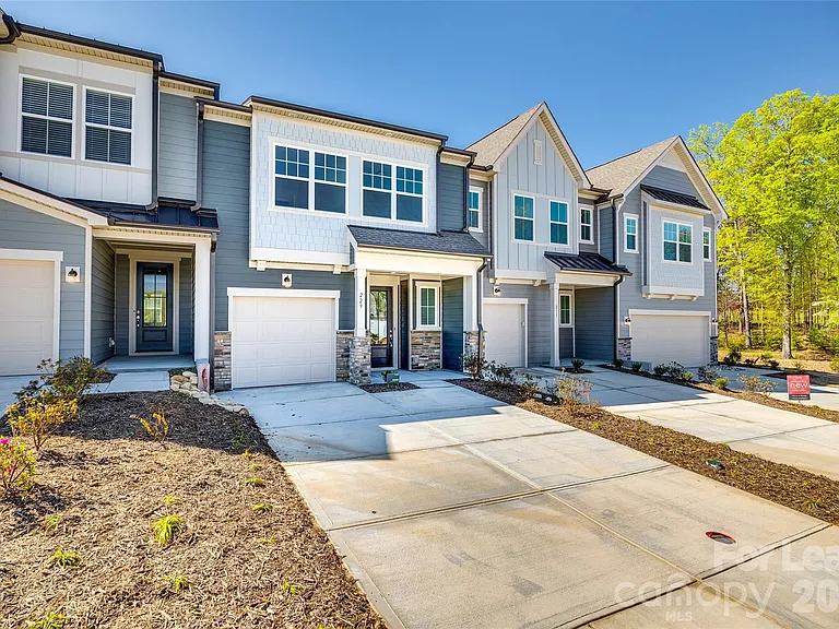 229 Brooks Springs Dr #34 — Photo 31