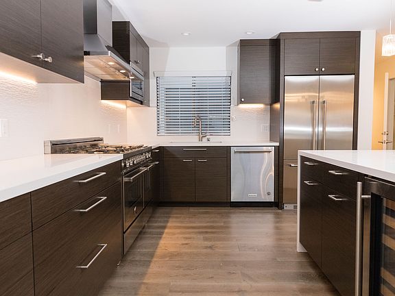 3rd image of 832 28th Ave #A