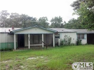 705 SE 7th St, Carrabelle, FL 32322