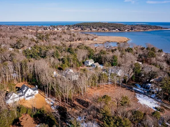35 Soule Ave, Duxbury, MA 02332