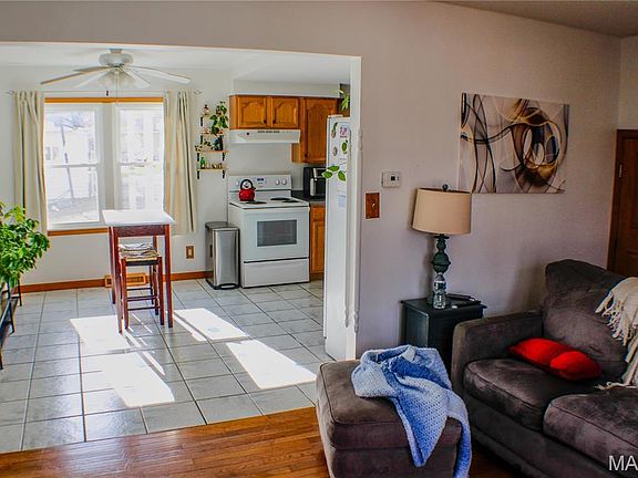 4th image of 1443/1445 Themis St