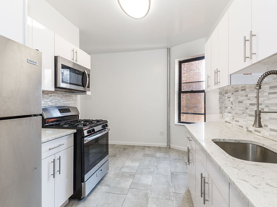 1st image of 135 Clarkson Ave APT B7