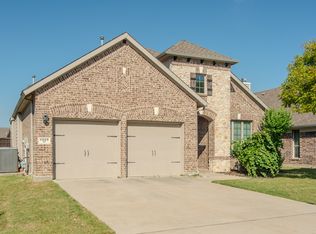 4005 Hawthorne Dr, Sachse, TX 75048