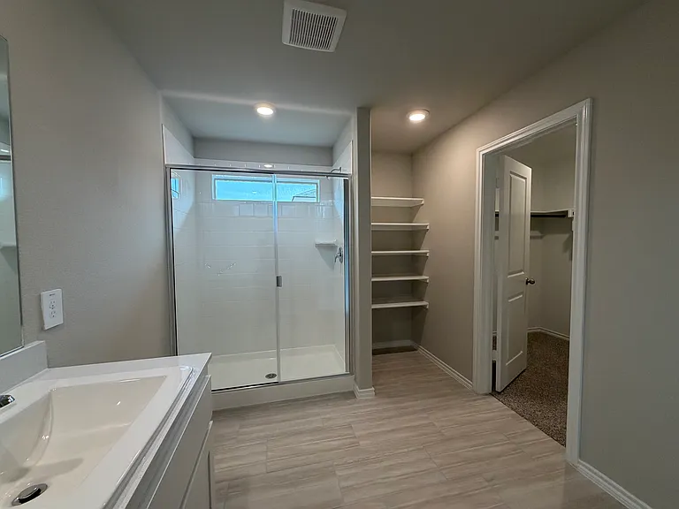 8433 Coffee Springs Dr — Photo 36
