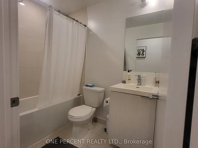 225 Sumach St #602 — Photo 7