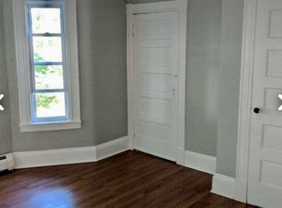 1107 Lawrence St APT 1, Lowell, MA 01852
