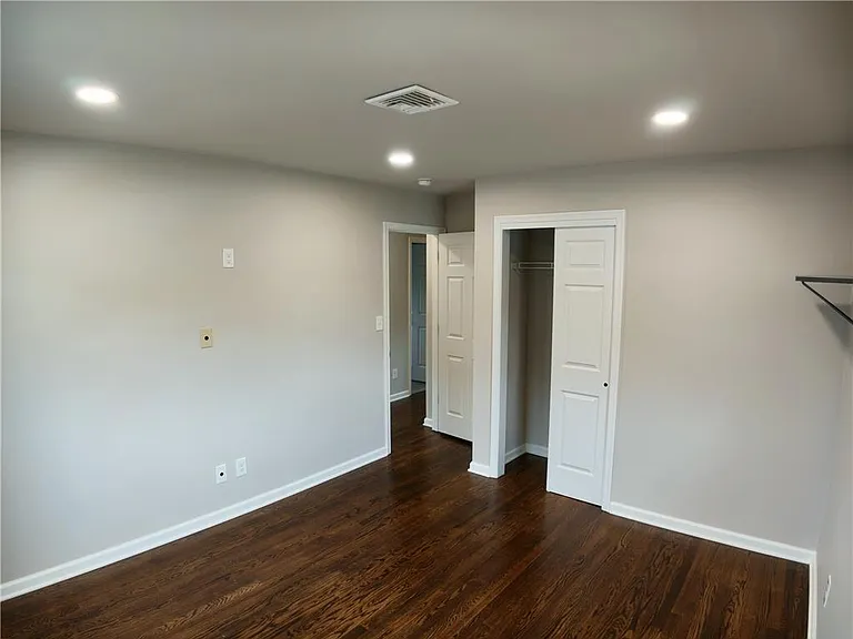 2834 Center St — Photo 30