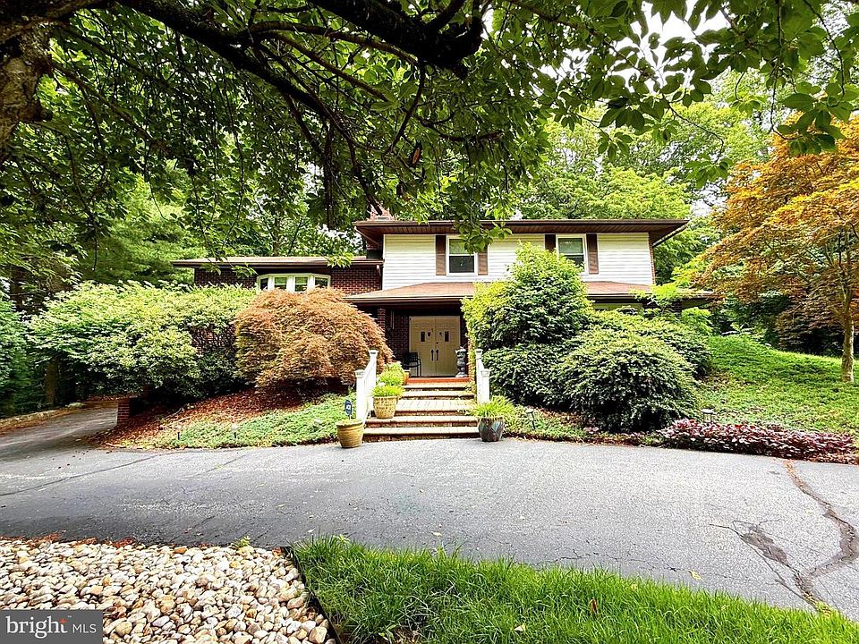 1st image of 1 Jacobo Ln