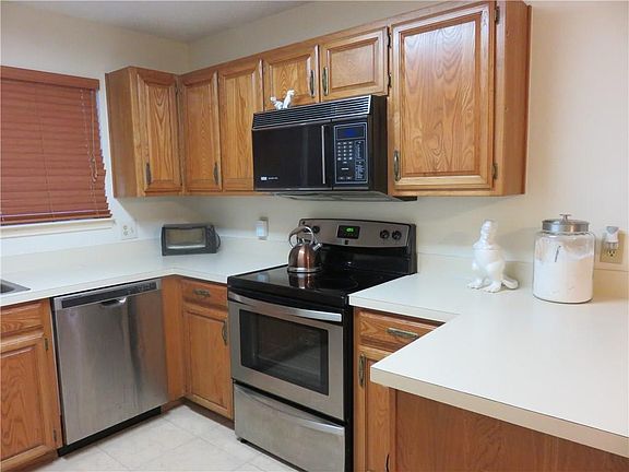 5th image of 213 Conger Dr