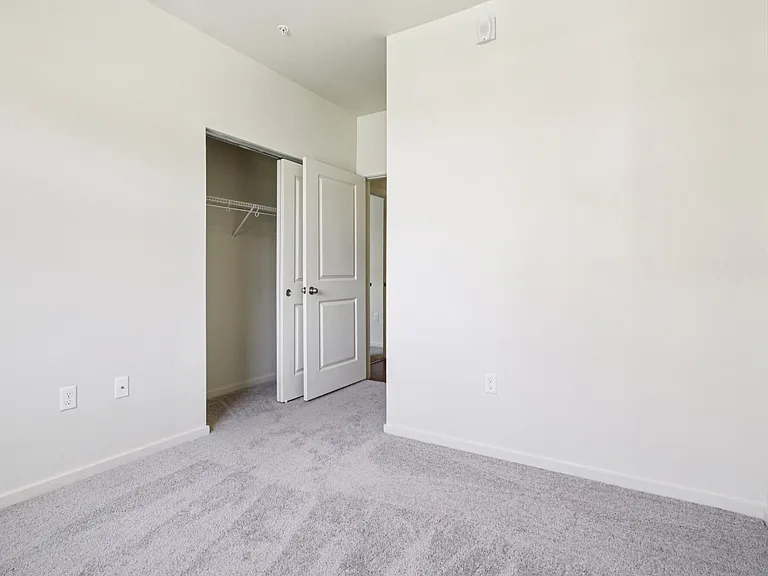 Copper Peak Apartments — Photo 17
