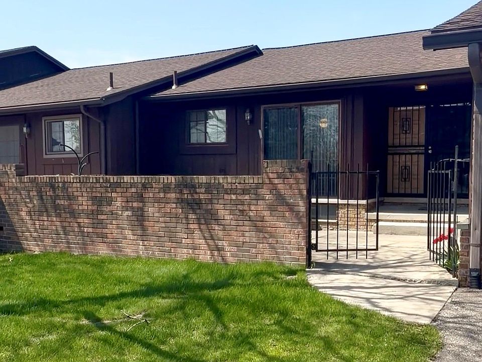1st image of 26433 Summerdale Dr