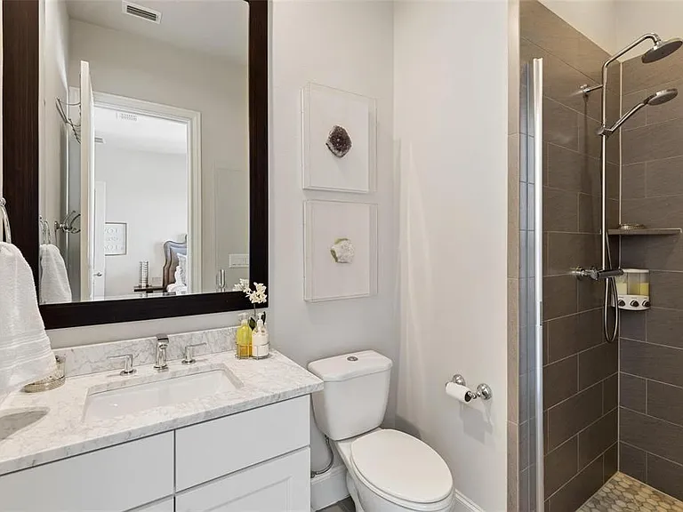 916 W Peach St — Photo 19