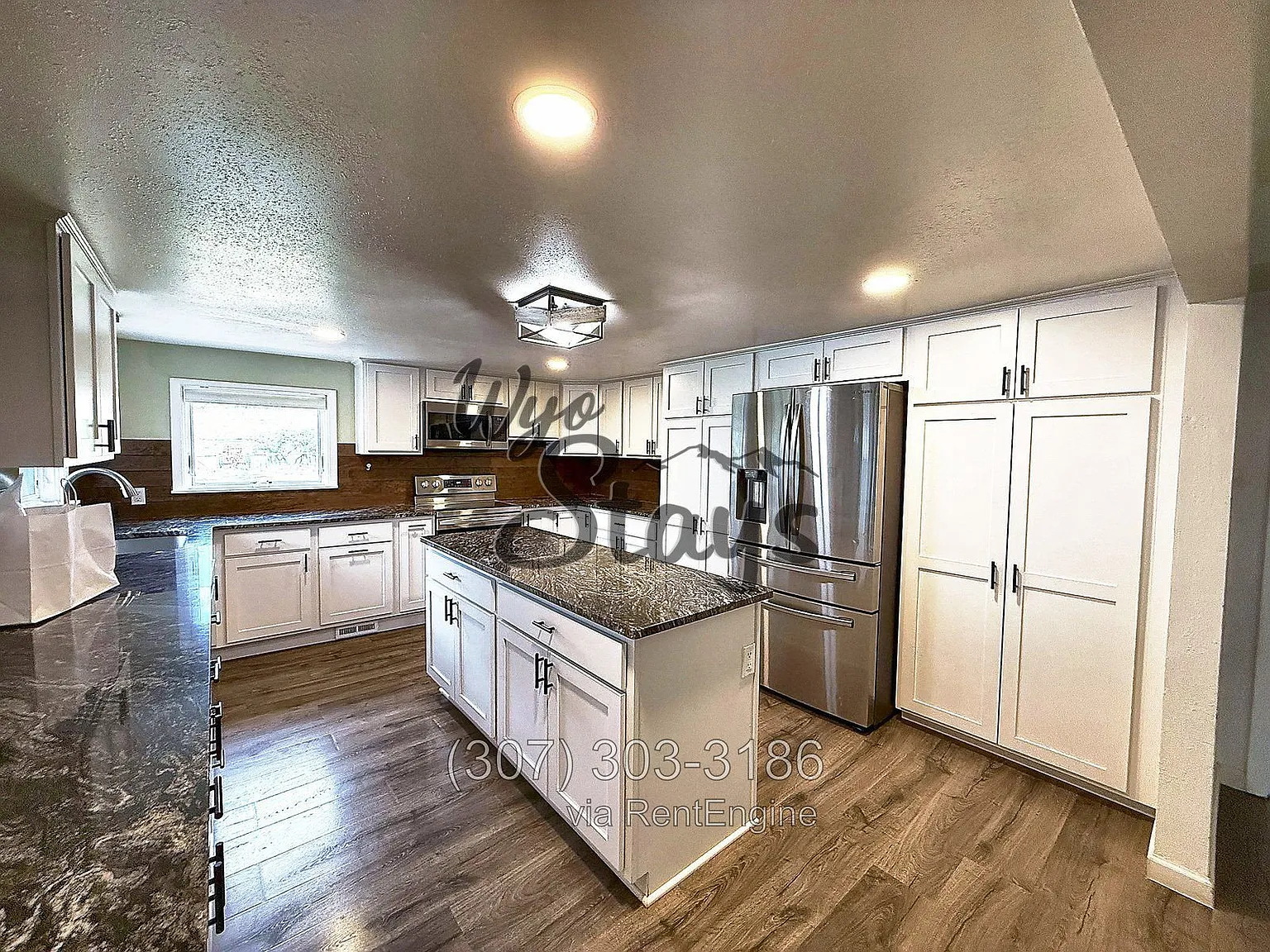 3 bed, 2.5 bath, 2336 sqft, $3,250 — Photo 2