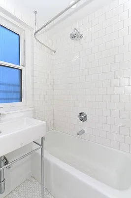 Rented by Aether Property Group | media 28