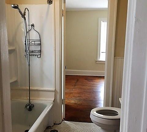4th image of 3628 Wyoming St APT 1S