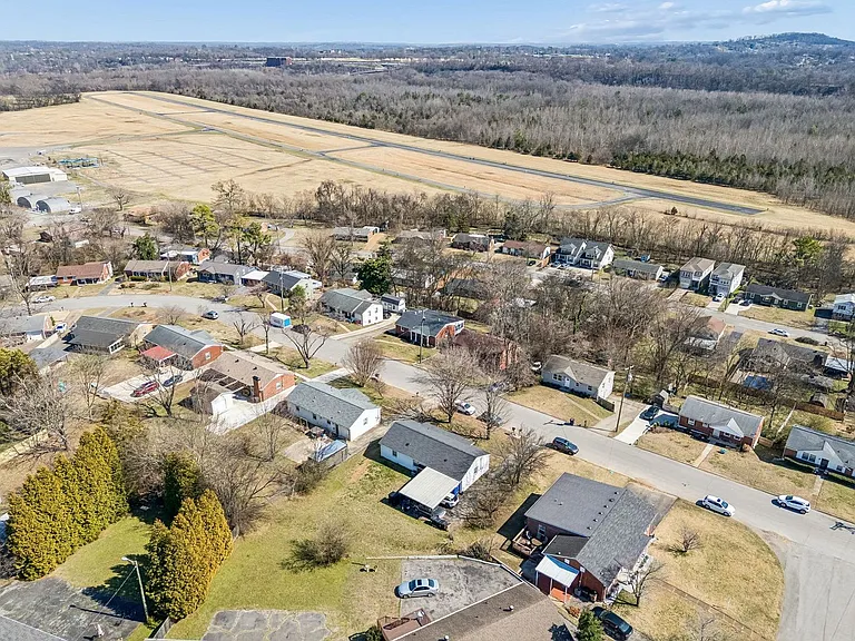 833 Rose Park Dr — Photo 46