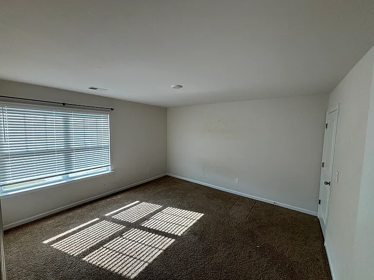 311 Ashwood Way — Photo 9