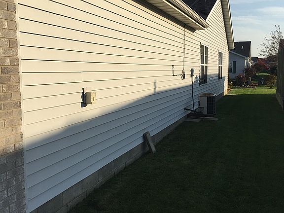 2nd image of 1723 Dogwood Dr