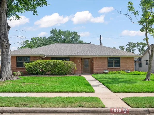 1815 Droxford Dr, Houston, TX 77008