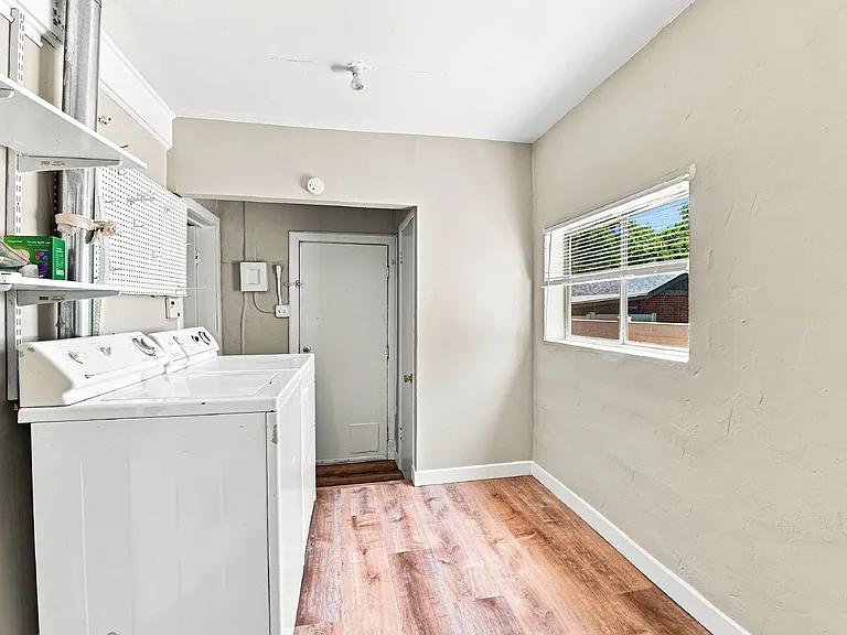 1420 S Washington St — Photo 23