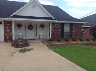 5884 Huntington Dr, Bastrop, LA 71220