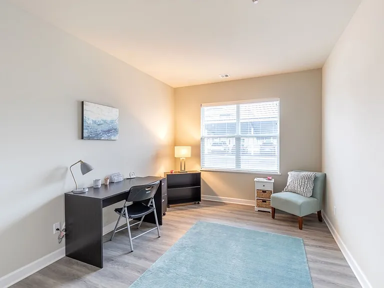 Solara Luxury Apartments — Photo 19
