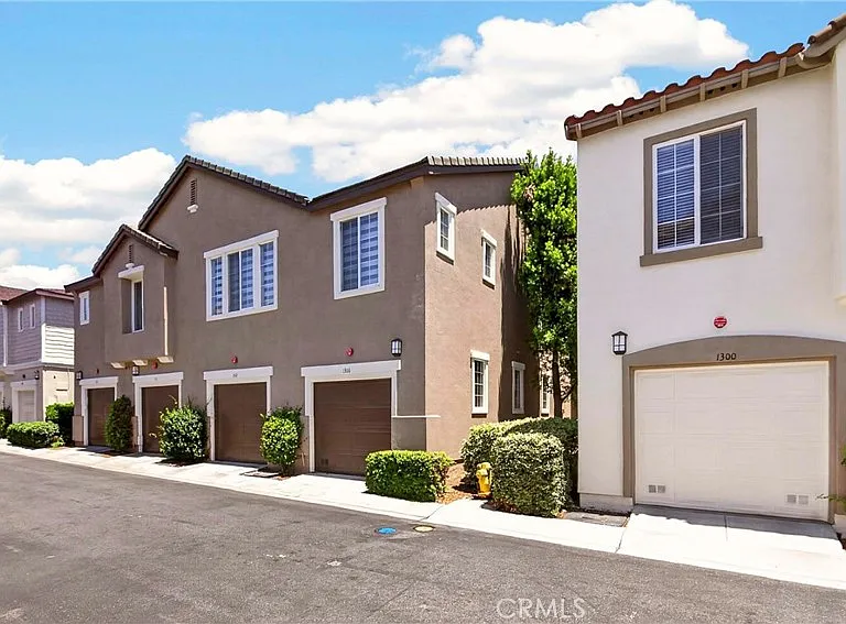 1300 McFadden Dr — Photo 26