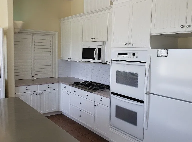 16020 Huntington Garden Ave — Photo 25