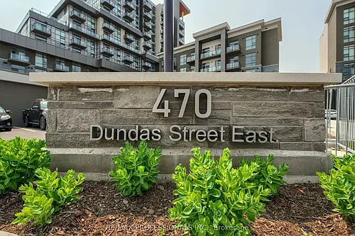 470 Dundas St E Photo 1