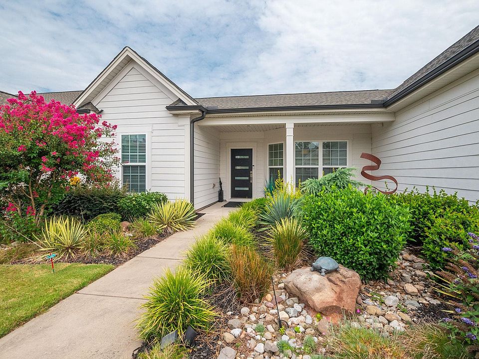 1st image of 2645 Bloomsbury Manor Dr