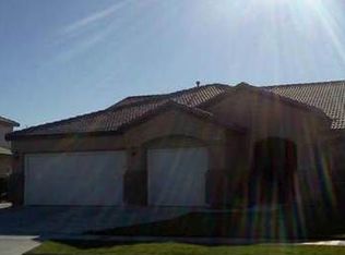 8925 Honeysuckle Ave, Hesperia, CA 92344