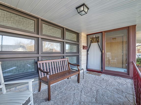 3rd image of 2524 Dunlay Ct