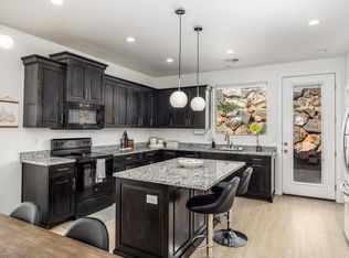 108 W Camino Borde, Washington, UT 84780