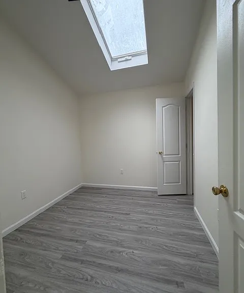 86 Confederation Pl #1 — Photo 16