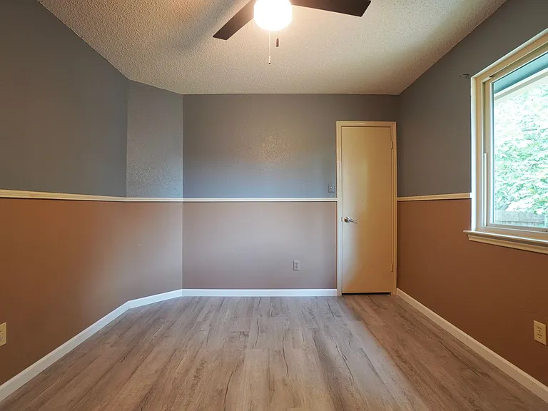 14009 Conner Downs Dr — Photo 24