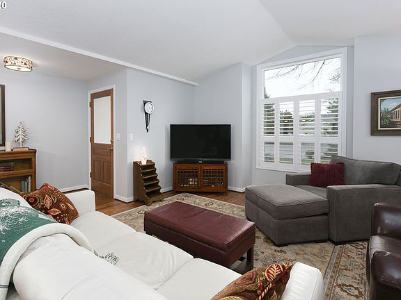 5th image of 14903 SE Greenpark Cir