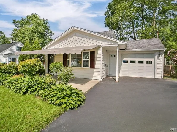 1186 Stony Point Rd, Grand Island, NY 14072