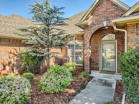 3rd image of 3608 Equestrian Ct