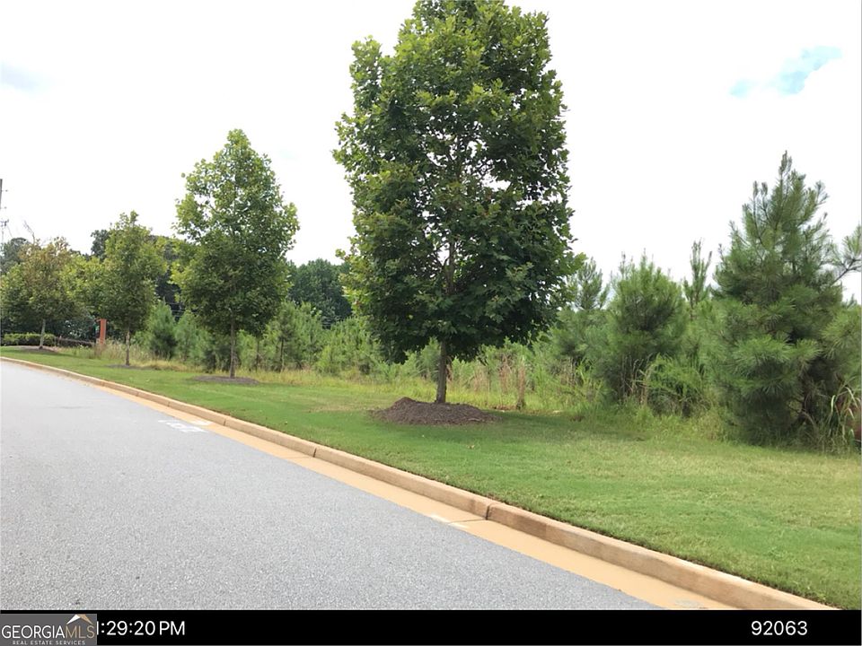 2nd image of 5033 Lanier Islands Pkwy