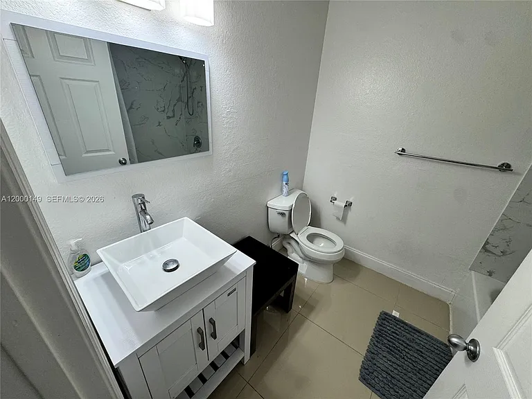 8415 Harding Ave #9 — Photo 8