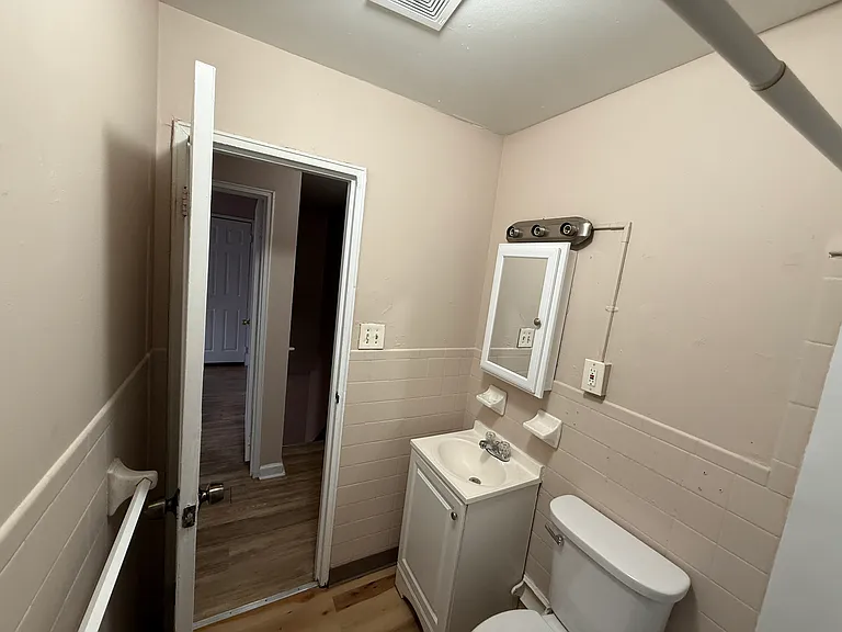 2307 N Harrison Street — Photo 22