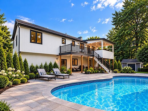 2nd image of 40 Hollytree Rd